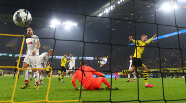 欧博官网下载-皇马对阵皇家马德里英文解说